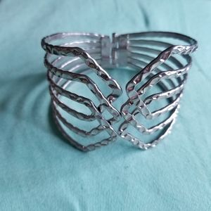 Hinge Bracelet - Silver Plated